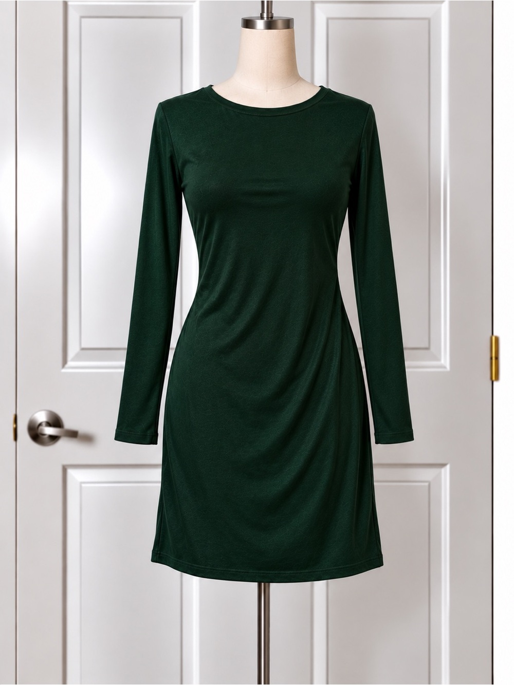 Classic Long-Sleeve Green Dress
